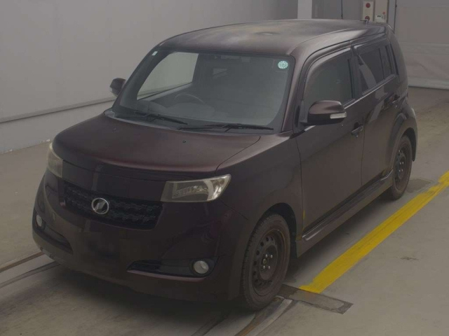 TOYOTA BB