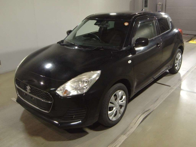 SUZUKI SWIFT — фото
