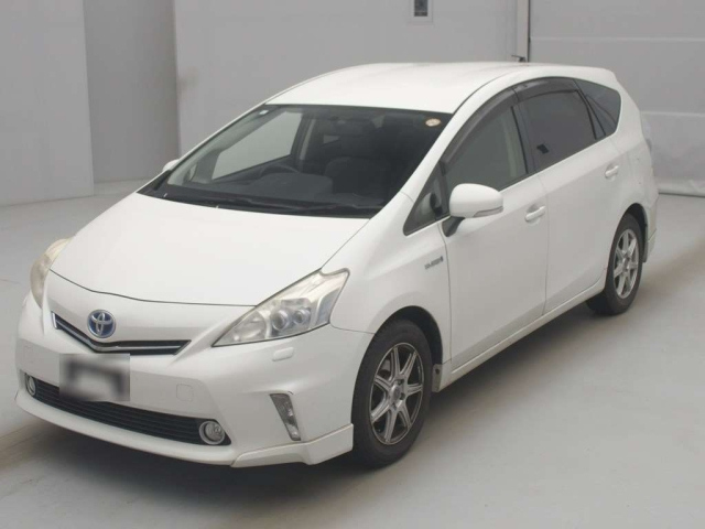 TOYOTA PRIUS — фото