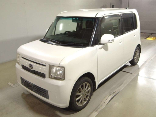 DAIHATSU MOVE — фото