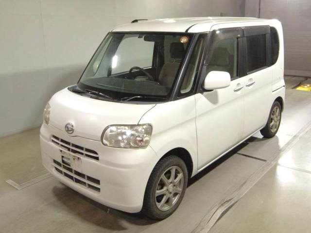 DAIHATSU TANTO — фото