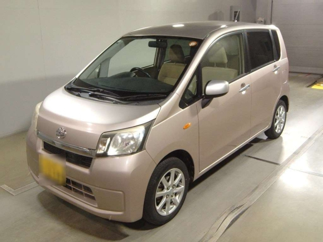 DAIHATSU MOVE — фото