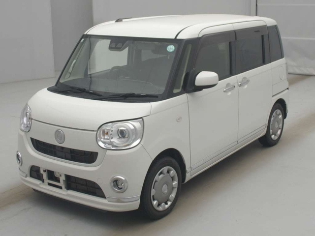 DAIHATSU MOVE — фото