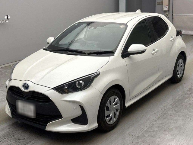 TOYOTA YARIS — фото