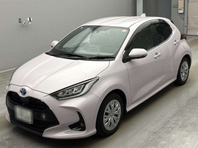 TOYOTA YARIS — фото