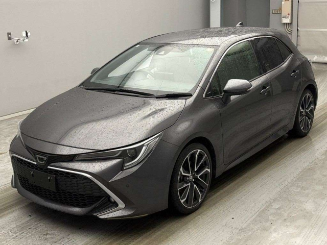 TOYOTA YARIS — фото