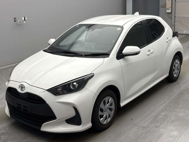 TOYOTA YARIS — фото