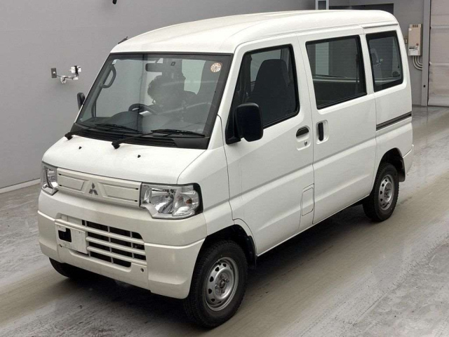 MITSUBISHI MINICAB — фото