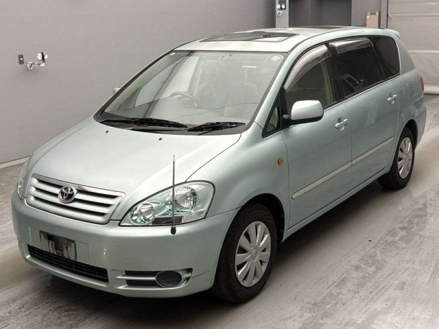 TOYOTA IPSUM — фото