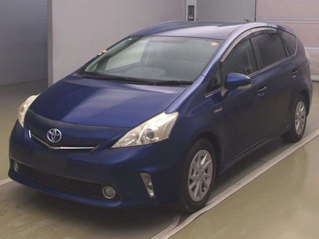 TOYOTA PRIUS — фото