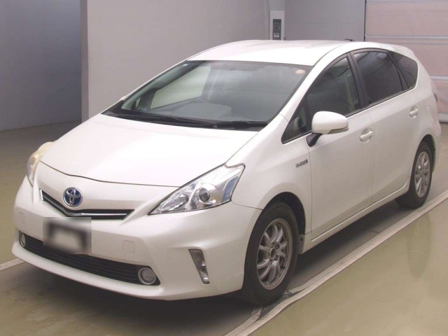 TOYOTA PRIUS — фото
