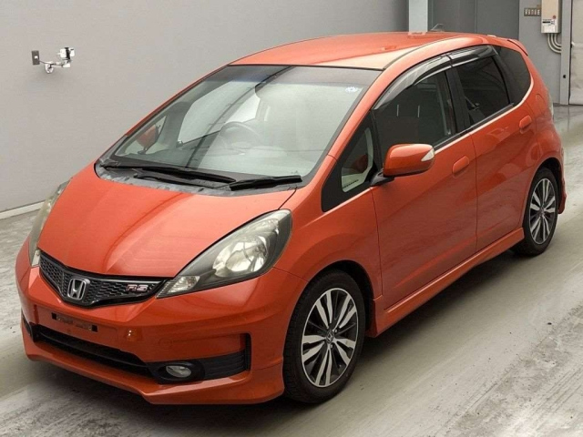 HONDA FIT — фото