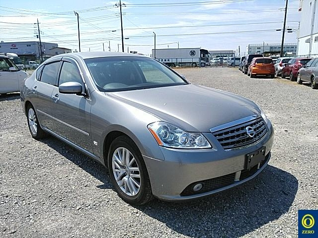 NISSAN FUGA