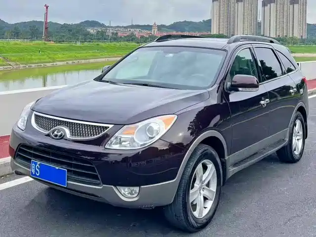 Hyundai Velasquez Velasquez 2009 3.8l Deluxe Edition — фото