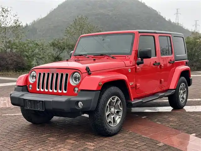 Jeep Wrangler Wrangler 2017 3.0l Sahara Four-Door Comfort Version — фото