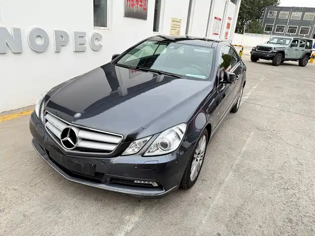 Mercedes-Benz Mercedes-Benz E-Class (Imported) Mercedes-Benz E-Class Imported 2010 E 260 Cgi Coupe — фото