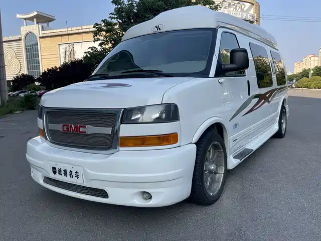 Gmc Savana Savana 2011 6.0l Business Star 10-Seater — фото