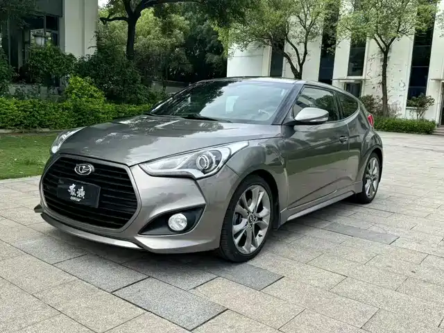 Hyundai Veloster Veloster 2015 1.6t Automatic Exclusive Version — фото