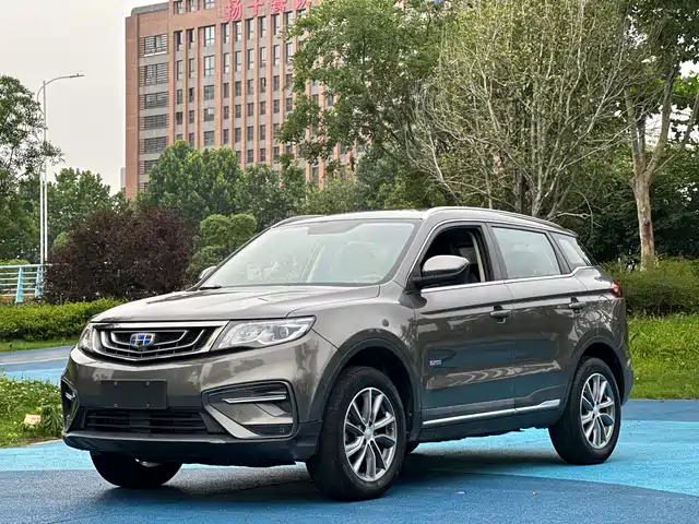 Geely Automobile Boyue Boyue 2018 1.8td Automatic Two-Wheel Drive Intelligent 4g Interconnected Version — фото