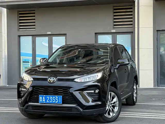 Toyota Willanda Wilanda 2021 2.0l Cvt Two-Wheel Drive Luxury Version — фото