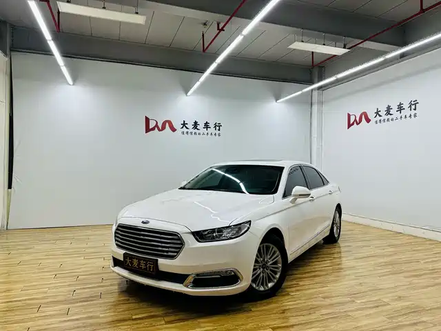 Ford Taurus Taurus 2015 Ecoboost 245 Fashion Model