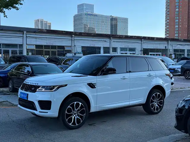 Land Rover Range Rover Sport Range Rover Sport 2022 3.0 L6 Black Edition — фото