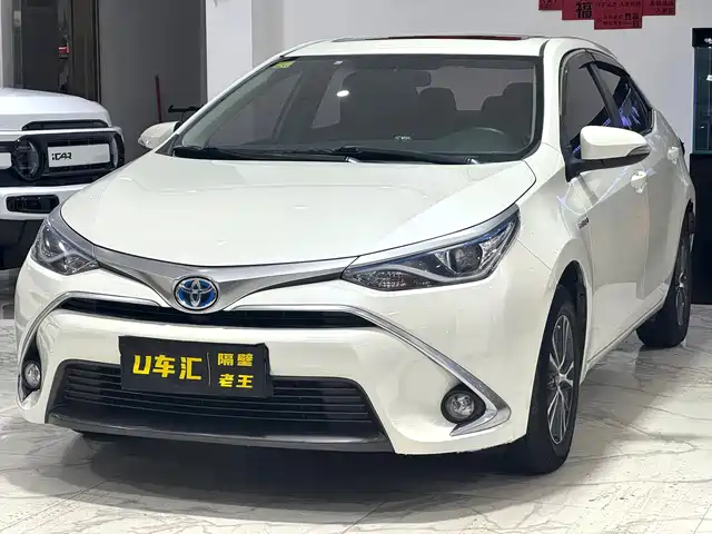 Toyota Lei Ling Ralink 2016 Shuangqing 1.8h Gs E-Cvt Elite Sunroof Edition — фото