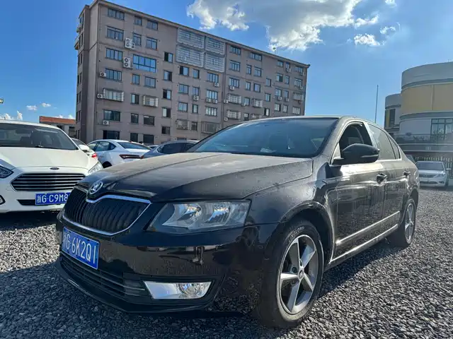 Skoda Octavia Octavia 2016 1.6l Automatic Intelligent Travel Edition — фото