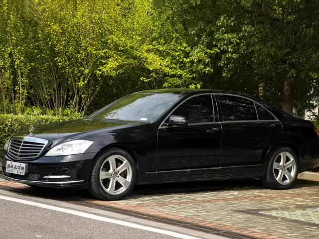 Mercedes-Benz Mercedes Benz S Class Mercedes-Benz S-Class 2012 S 300 L Premium Grand Edition — фото