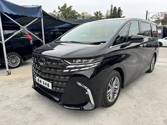 Toyota Elfa Alfa 2024 Dual Engine 2.5l Premium Edition — фото
