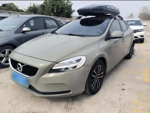 Volvo Volvo V40 Volvo V40 2017 T3 Zhiyi Edition — фото