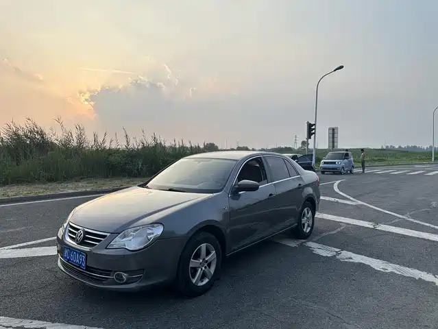 Volkswagen Bora Bora 2011 1.6l Automatic Fashion Model — фото