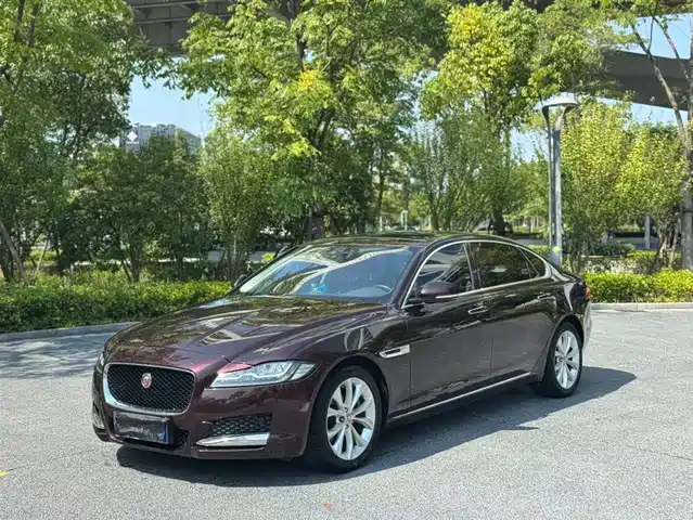 Jaguar Jaguar Xfl Jaguar Xfl 2019 Xfl 2.0t 250ps 2wd Deluxe Edition — фото