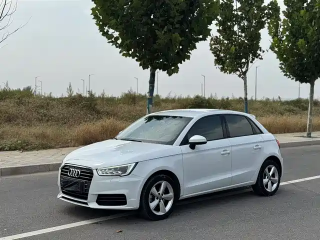 Audi Audi A1 Audi A1 2016 30 Tfsi Sportback Design Fashion Edition