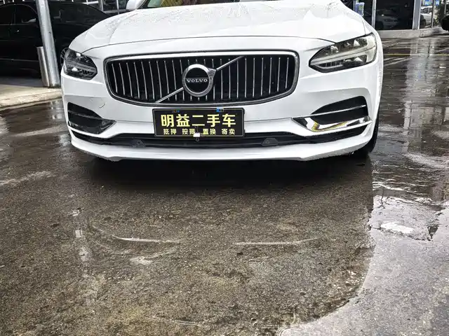 Volvo Volvo S90 Volvo S90 2020 T4 Smart Deluxe Edition