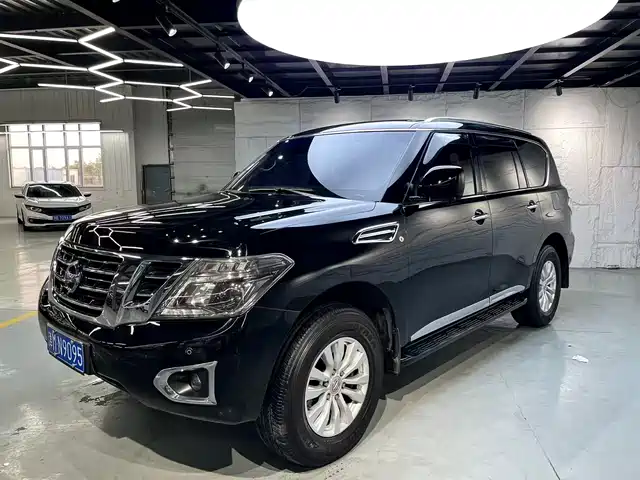 Nissan Patrol Patrol 2018 4.0l Linkedin Model — фото