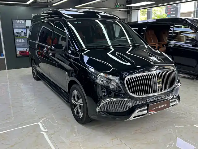 Mercedes-Benz Mercedes Benz V Class Mercedes-Benz V-Class 2024 V 300 L Long Wheelbase Premium Edition — фото