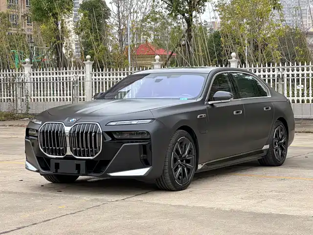 Bmw Bmw I7 Bmw I7 2023 Xdrive60l M Sports Package — фото