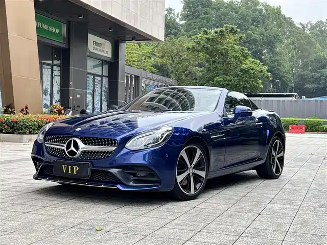 Mercedes-Benz Mercedes Benz Slc Mercedes-Benz Slc 2016 Slc 200 Fashion Model — фото