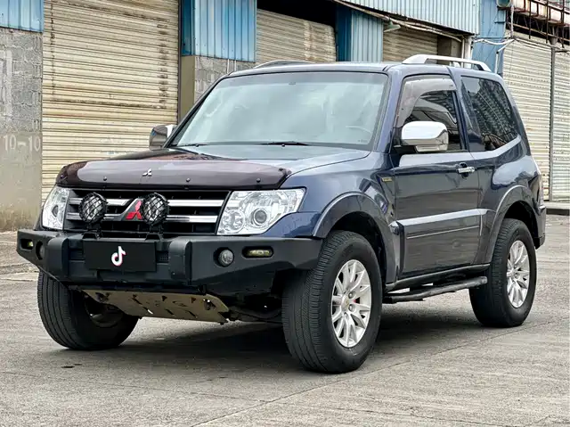 Mitsubishi Pajero (Imported) Pajero Imported 2008 3.8 Three-Door Gls Cool Version