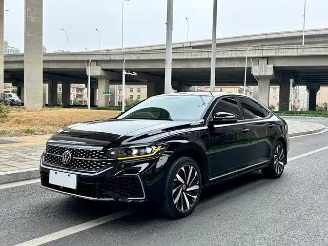Volkswagen Passat Passat 2022 330tsi Starry Sky Elite Edition — фото