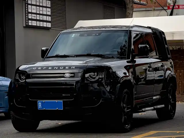 Land Rover Land Rover Defender Land Rover Defender 2023 110 3.0t P400 Dark Special Edition