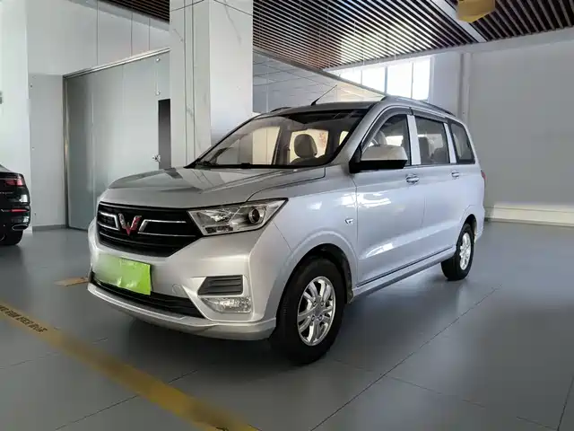 Wuling Motors Wuling Hongguang Wuling Hongguang 2018 1.5l S Standard L2b