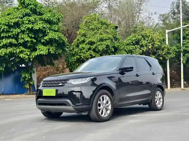 Land Rover Discover Discover 2020 3.0 Sc V6 Se — фото