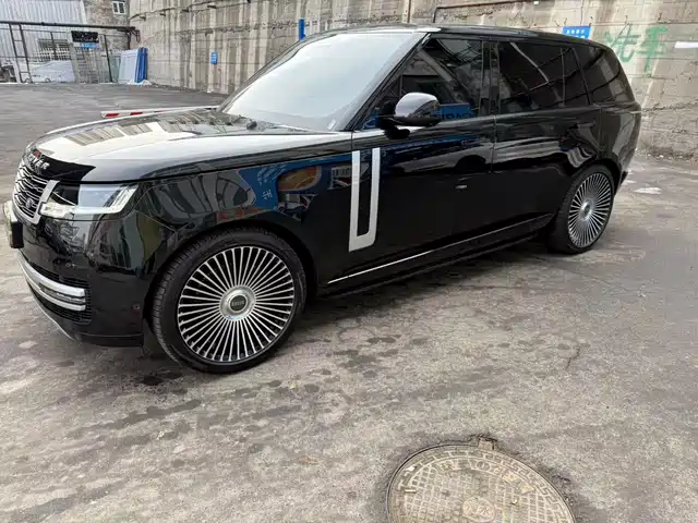 Land Rover Range Rover Range Rover 2024 3.0 L6 400ps Genesis Extended Edition