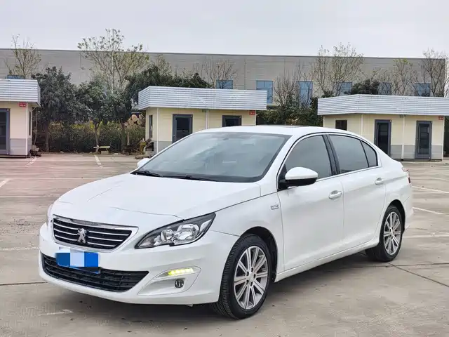 Peugeot Peugeot 408 Peugeot 408 2015 1.2t Automatic Luxury Version — фото