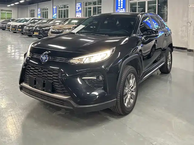 Toyota Willanda Wilanda 2022 Dual Engine 2.5l E-Cvt Two-Wheel Drive Luxury Plus Version — фото