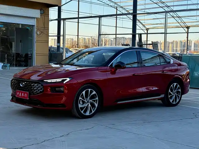 Ford Mondeo Mondeo 2025 2.0t Ecoboost Extreme — фото