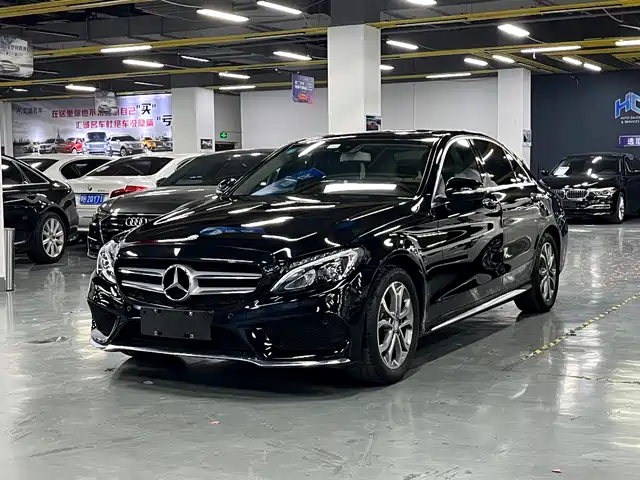Mercedes-Benz Mercedes Benz C Class Mercedes-Benz C-Class 2015 Facelift C 180 L Sporty — фото