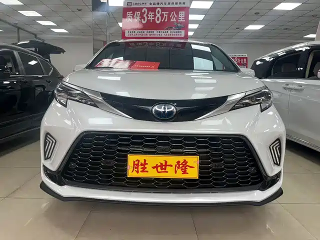 Toyota Gravia Grevia 2023 2.5l Hybrid Premium Plus Edition — фото